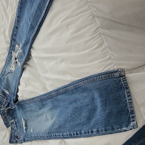 BOYS Abercrombie Distressed Jeans - Picture 3 of 7